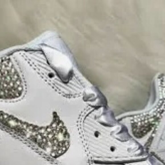 Bedazzle Your Jeans or Sneakers with real Swarovski Metallics - Picture 2 of 4